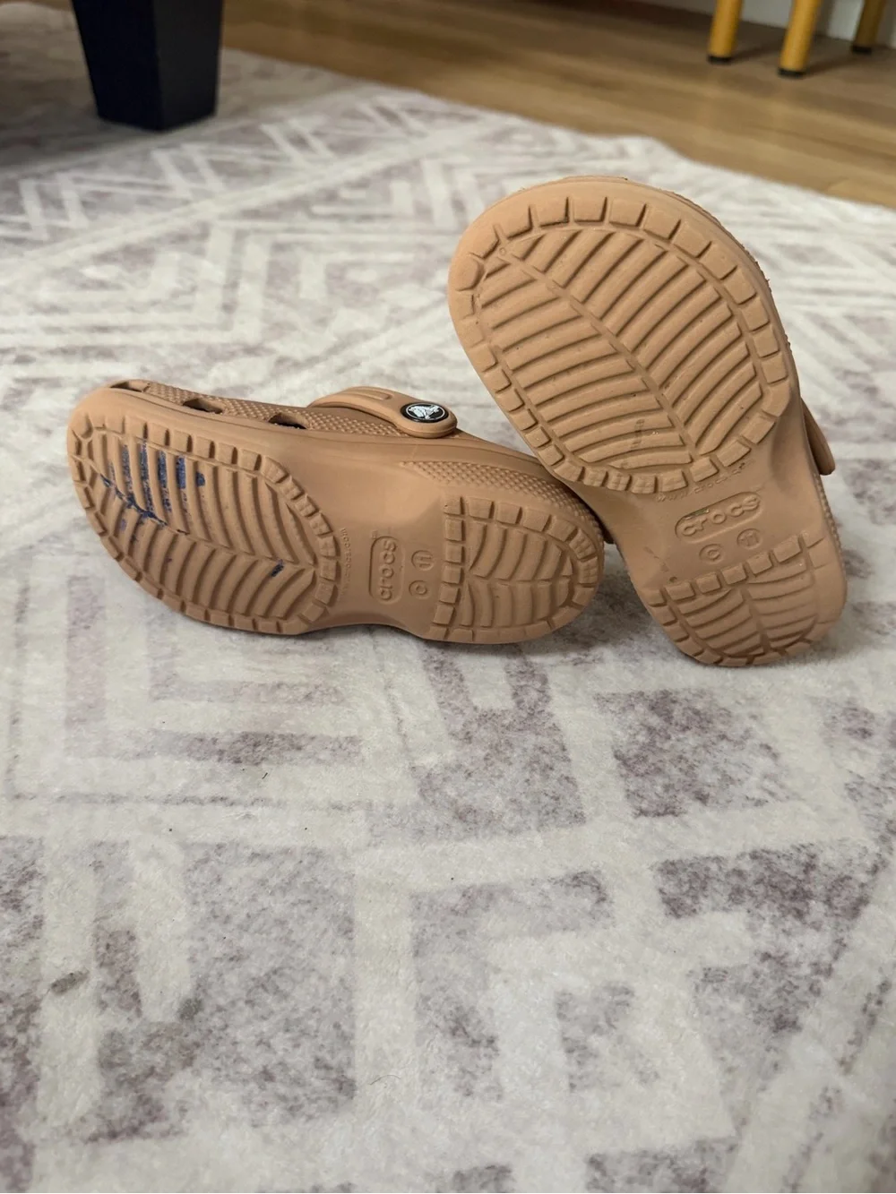 CROCS Kids Classic Clog in Light Brown